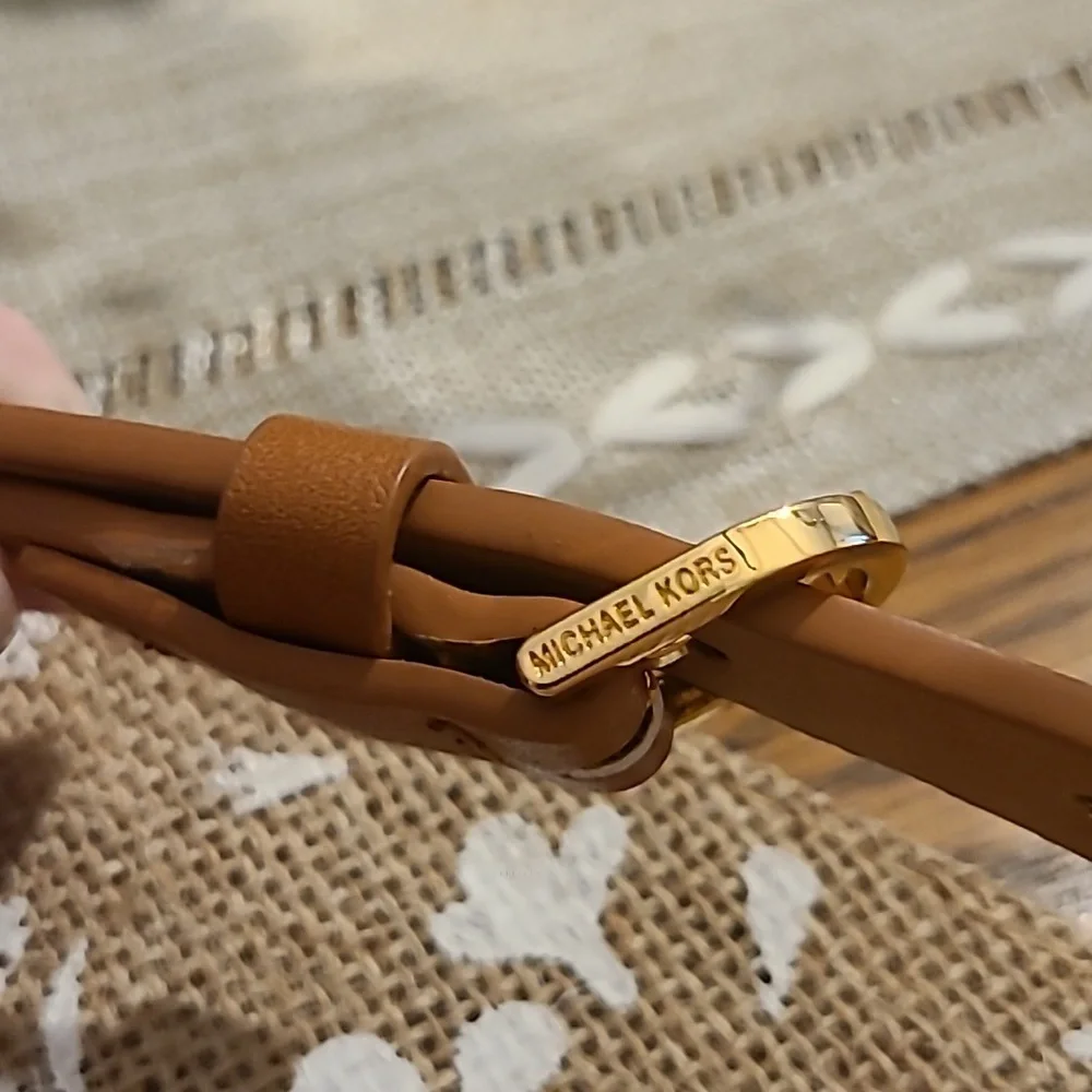 KORS Michael Kors reposhing this